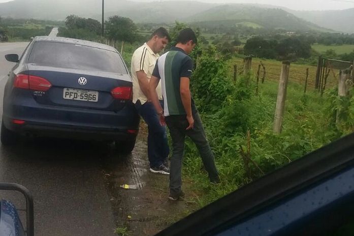 Suspeitos de estelionato são presos pela PRF