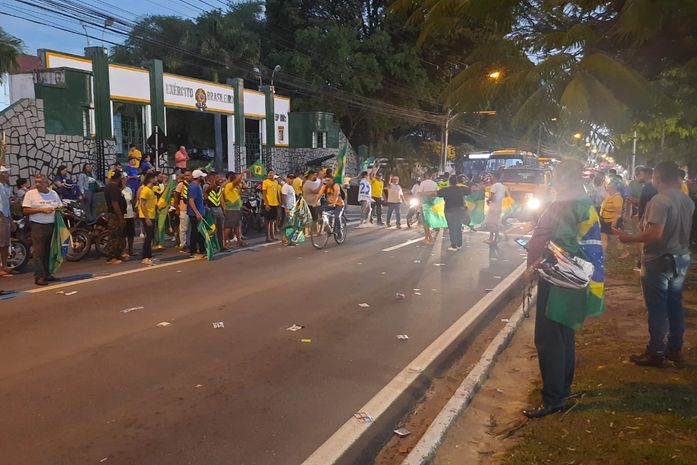 Manifestantes questionam resultado da eleição para presidente