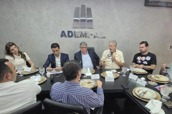 “A construção civil e o mercado imobiliário são vitais para uma AL cada vez mais forte e terão nosso apoio integral no Senado”, assegura Arthur Lira em almoço na Ademi, junto com JHC e Marina