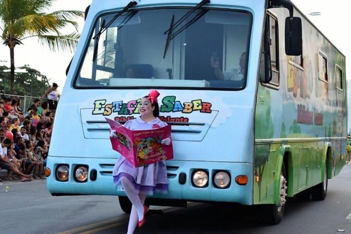 Persistência e propósito: servidoras públicas encantam escolas municipais com superação e contação de história