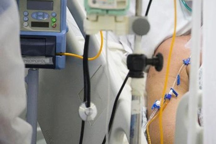 Alagoas registra 18 mortes e 896 novos casos de Covid neste domingo (23)