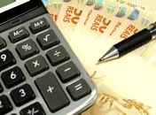Economista orienta trabalhadores formais e informais a enfrentar a inflação e planejar um futuro financeiro melhor em 2025