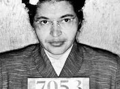 Rosa Parks, a mulher que mudou o mundo com um simples "não", hoje faria 109 anos.