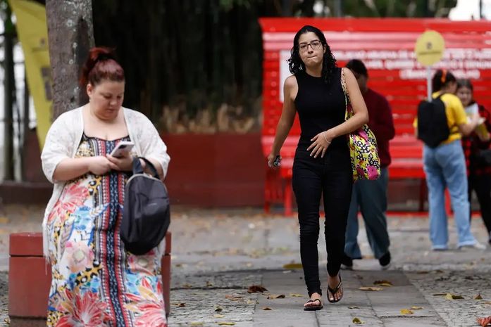 Prazo para pagar taxa de inscrição do Enem 2025 termina hoje
