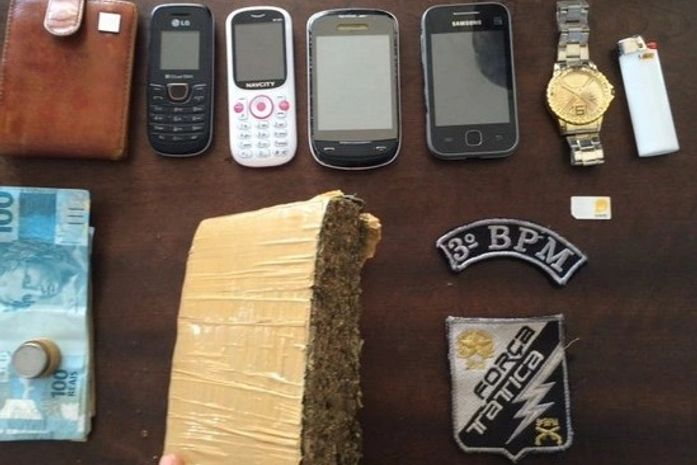 Material apreendido durante a operação (Foto: PM-Cortesia)