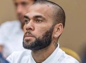 ‘Perdão’ de Daniel Alves é estratégia de culpabilizar a mulher: é muito bom ser homem!