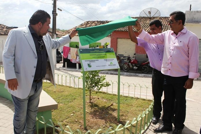 Prefeito participa de solenidades na cidade (Foto: Divulgação)