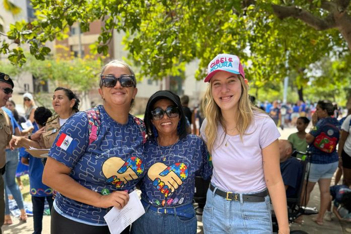 Cibele Moura participa da Caminhada do Autismo e reforça compromisso com inclusão e políticas públicas para o TEA