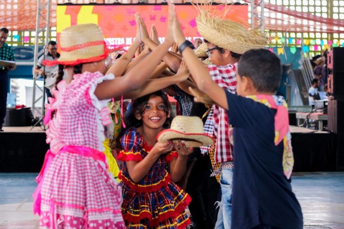 Cerca de mil estudantes participam da 21ª Mostra de Quadrilhas Matutas e Danças Juninas