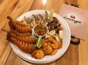 Domangue, o primeiro food kiosk de frutos do mar de Maceió