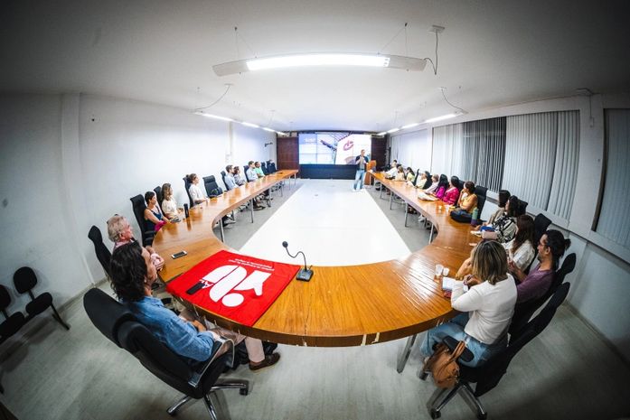 Prefeitura de Maceió debate projeto de requalificação da orla com arquitetos