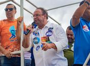 Em caravana no Jardim das Paineiras, Luciano Barbosa anuncia construção de ginásio de esportes e revitalização de praça