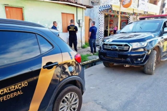 Fiscais do Creci,com apoio da polícia civil,autuam três falsos corretores em Coruripe