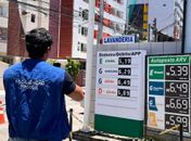 Mais de 100 postos de combustíveis são autuados por aumento injustificado de preços, em Alagoas