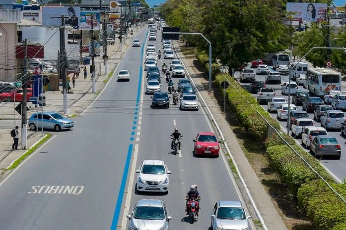 Buracos, ônibus lotados e falta de acessibilidade: o desafio de transformar a mobilidade em Maceió