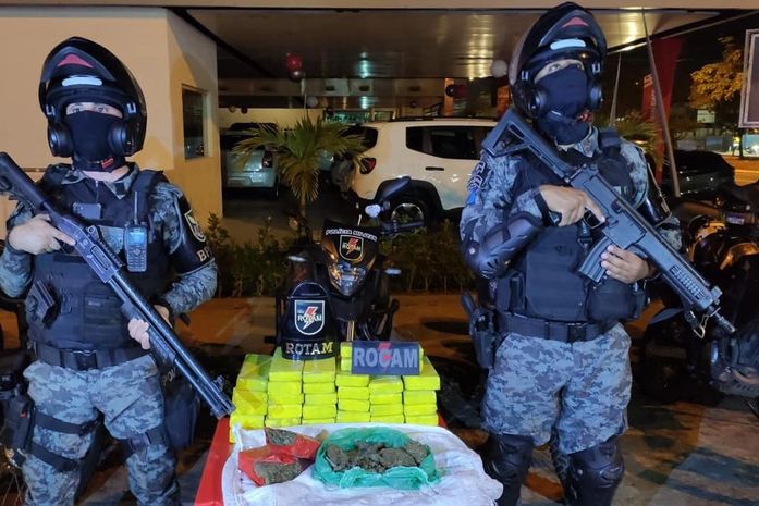 Polícia apreende 22kg de maconha dentro de residência abandonada em Maceió