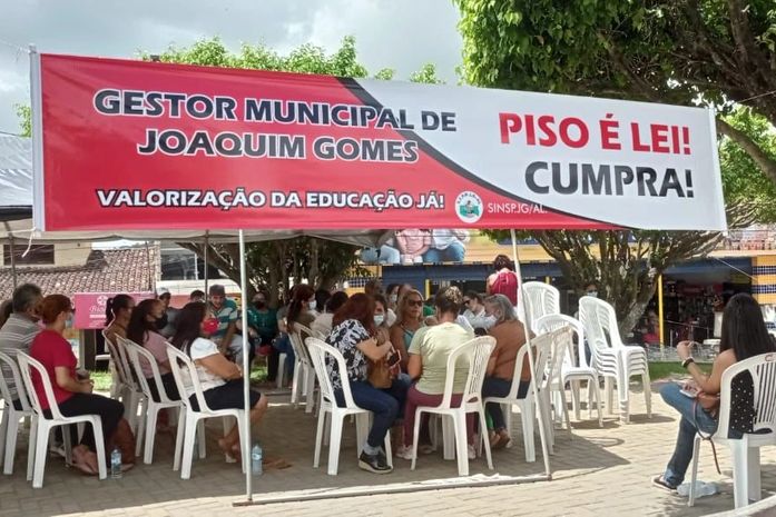 Servidores de Joaquim Gomes realizam paralisação e atos cobrando pauta de melhorias 