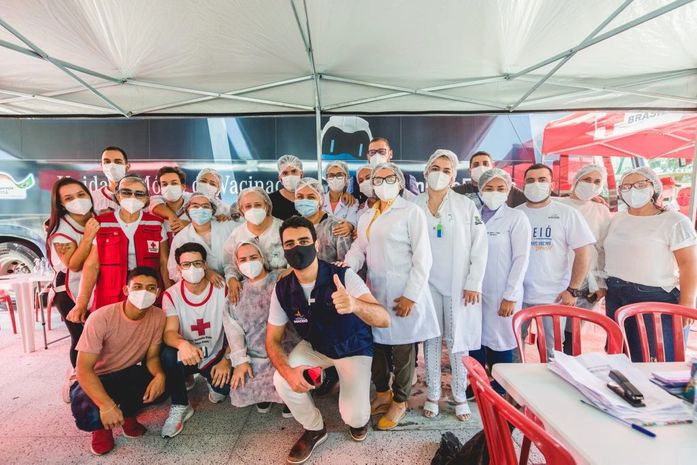 Após imunizar 12.317 pessoas, Ônibus da Vacina encerra permanência em Maceió