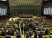 Câmara aprova PEC que cria carreira de polícias penais