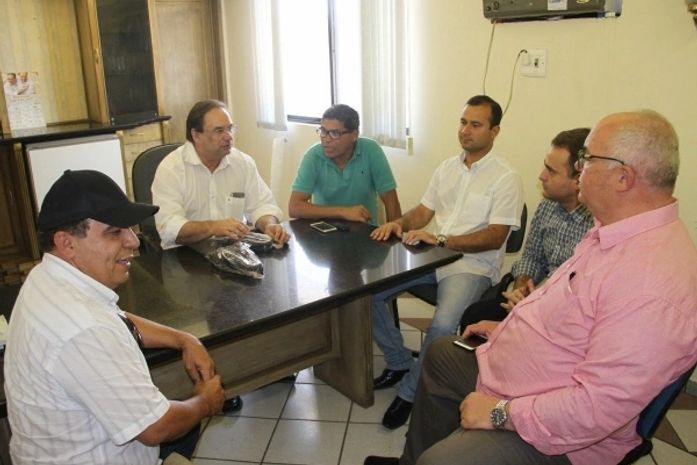 Luciano Brabosa em reunião com a diretoria do ASA