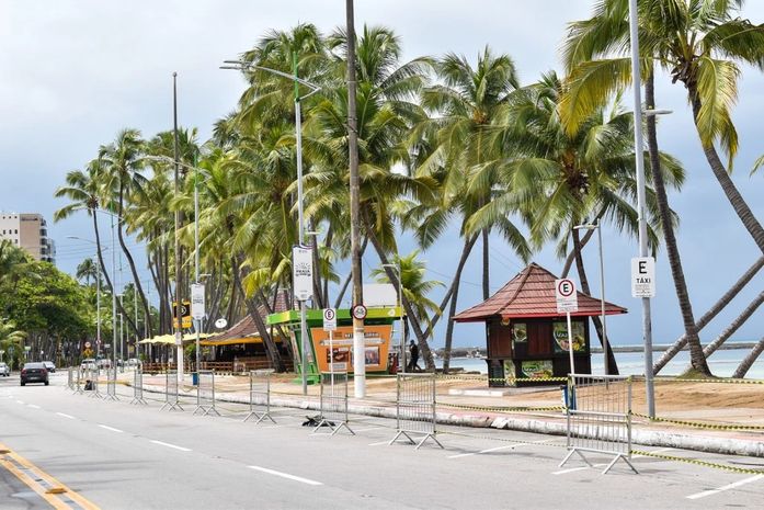 Bloqueio da orla de Maceió