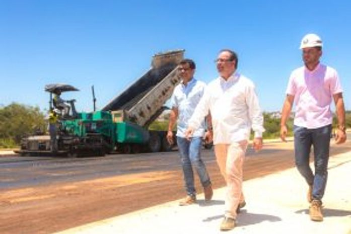 Prefeito Luciano Barbosa inspeciona obras de melhoria da mobilidade urbana em Arapiraca