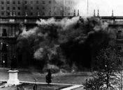 Palácio de La Moneda bombardeado no golpe civil militar no Chile em 1973