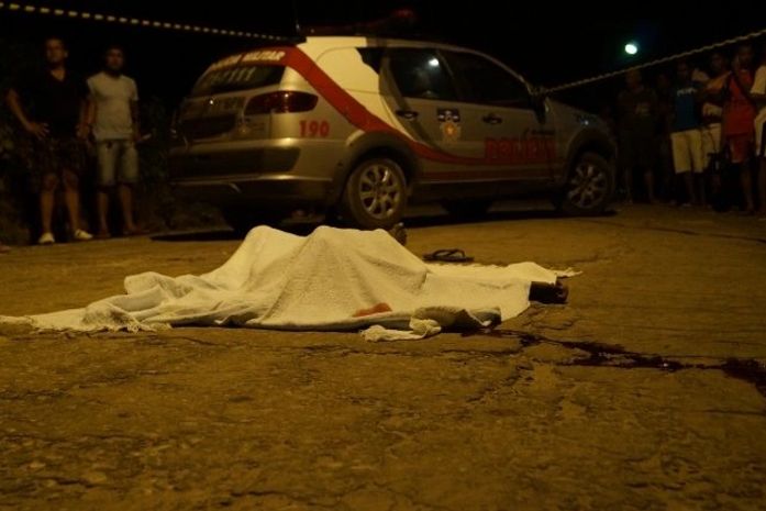 Manoel Messias Santos, 47 anos, foi morto por dois criminosos usando uma moto roubada (Foto: Aquiacontece)