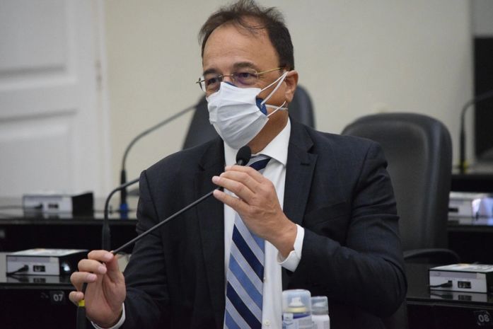 Deputado Galba Novaes