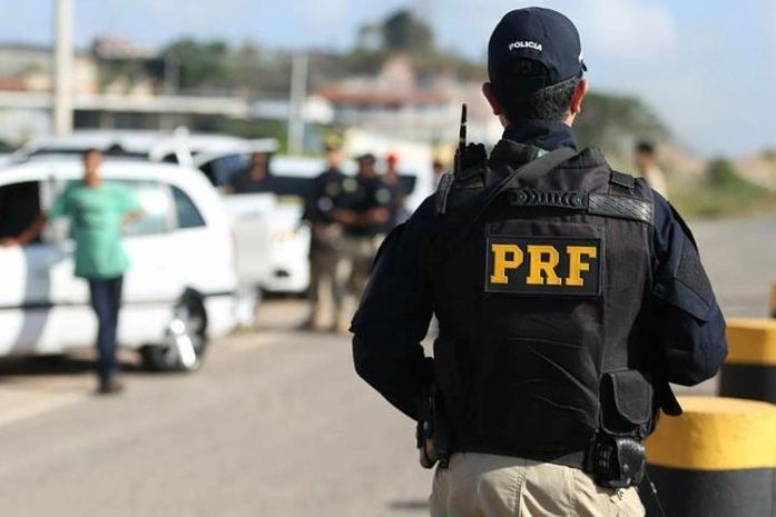 Agentes da PRF