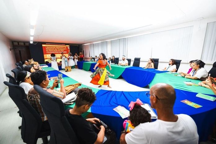 O movimento negro na  dança de Olodum fez a abertura, do I Encontro Municipal de Equidade, da Prefeitura de Maceió