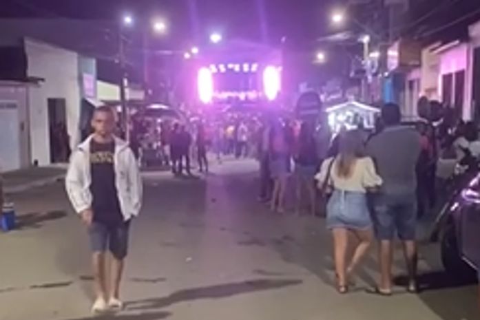 Prefeita do Agreste grita e chama o povo de "traidor" com tom de ameaça