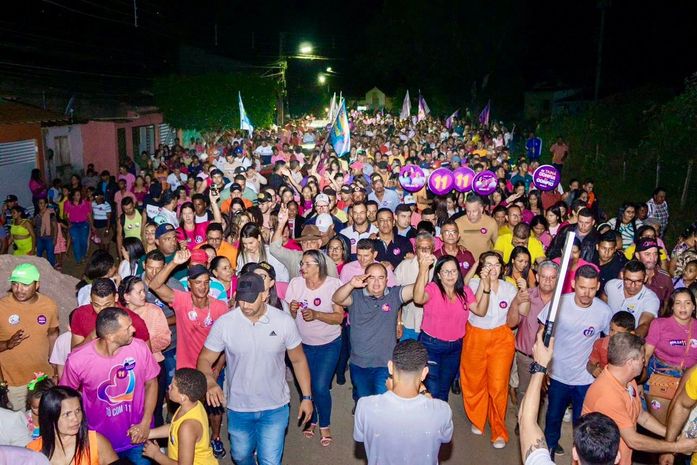 Lagoa da Canoa: Edilza arrasta multidão e lidera a maior caminhada da história da Mata Limpa