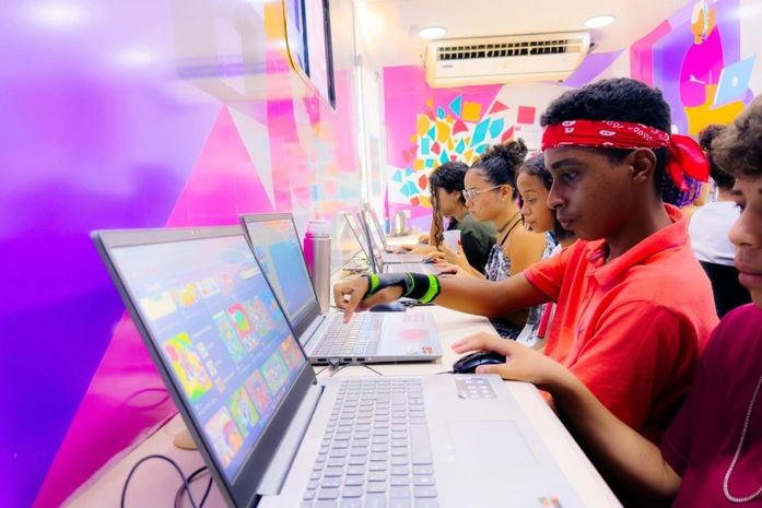 Tech Massa oferece cursos gratuitos no Benedito Bentes e Dubeaux Leão