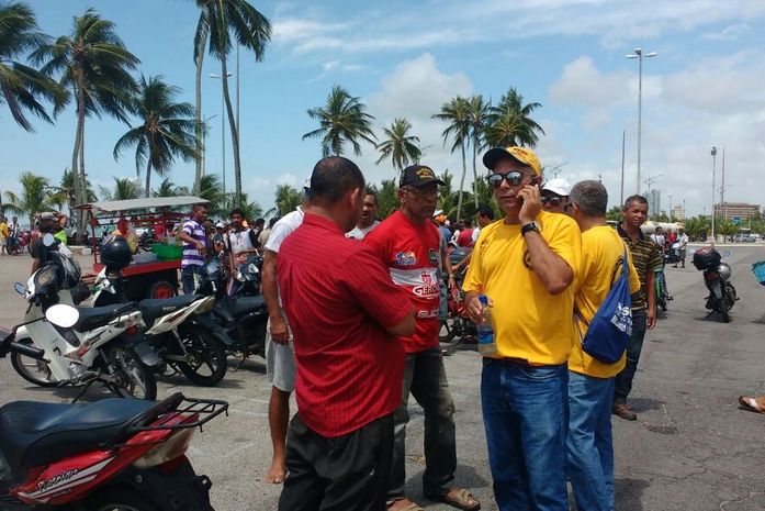 Protesto dos condutores de "cinquentinhas"