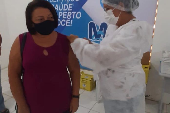 Repescagem: Secretaria Municipal de Saúde de Delmiro Gouveia convoca adultos com 18 anos ou mais para tomar a primeira dose nesta segunda e quarta-feira