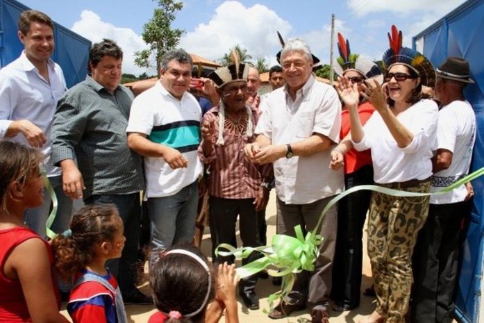 Governador entrega escola para aldeia Xucuru Kariri em Palmeira