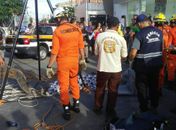 Corpo do 2° funcionário que morreu em tubulação de esgoto é resgatado pelo Corpo de Bombeiros