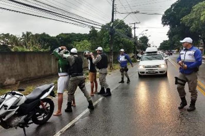 Ações ocorreram nos bairros da Serraria, Graciliano Ramos, Santa Lúcia e Benedito Bentes