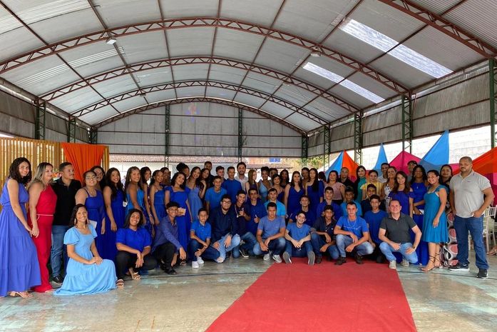 Alunos dos 9º anos e EJA participam de cerimônia de formatura em Santana do Mundaú