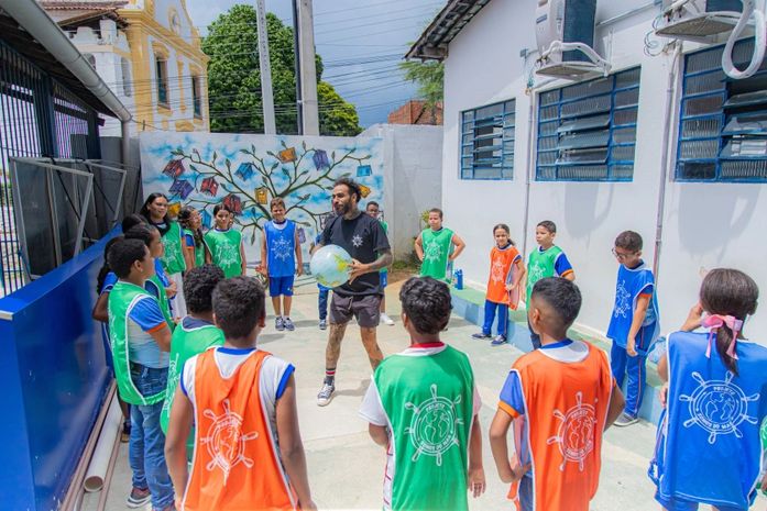 Projeto Somos do Mar leva educação ambiental à Escola Floriano Peixoto