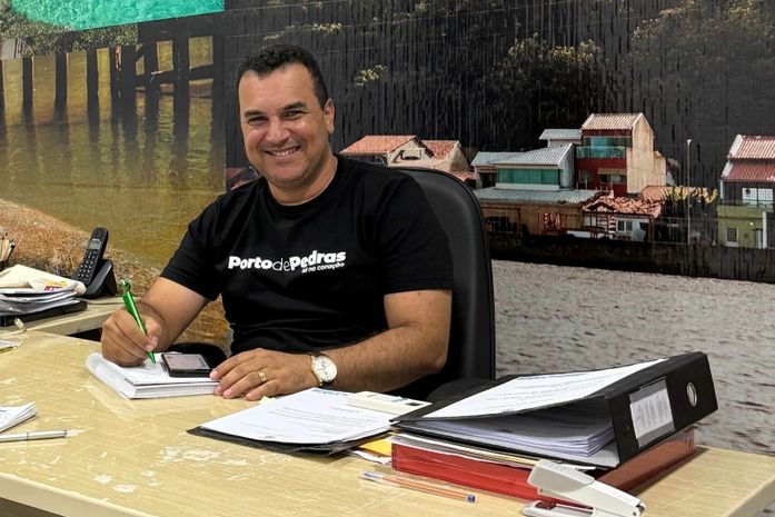 Prefeito Allan de Jesus sanciona lei que garante adicional financeiro a agentes de saúde e de combate a endemias