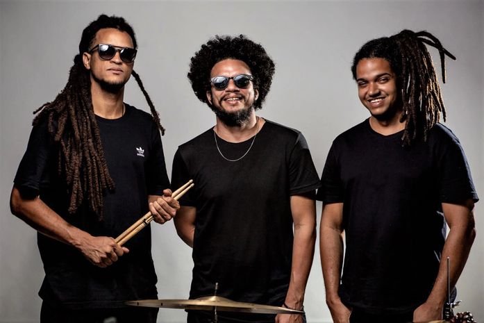 NIGROS lança single de estreia no mês da Consciência Negra ao anunciar o EP
Música Ginga Brasileira inspirado em sonoridades de matizes africanas