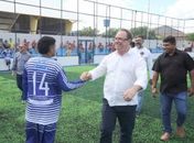 Prefeito Luciano entrega ginásio, campo de futebol e anuncia mais uma escola no Brisa do Lago