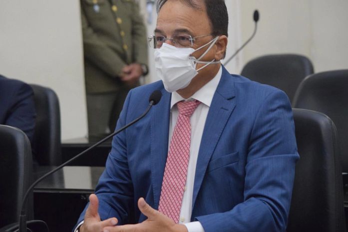 Deputado Galba Novaes