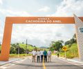 Governo de Alagoas entrega novo acesso à Cachoeira do Anel e pavimentação de ruas em Viçosa