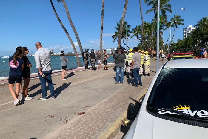 Homem é atropelado na orla