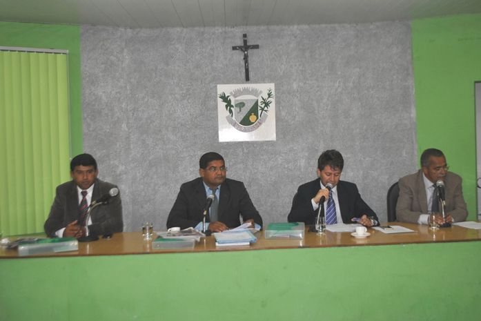 Vereador pede redução de impostos para o comércio de fumo