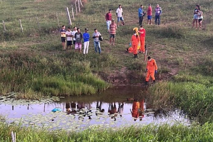 Corpo é encontrado boiando em barragem no interior de AL; Bombeiros realizam resgate