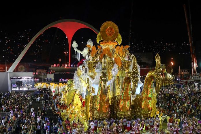 Governo do Rio cria carnaval fora de época